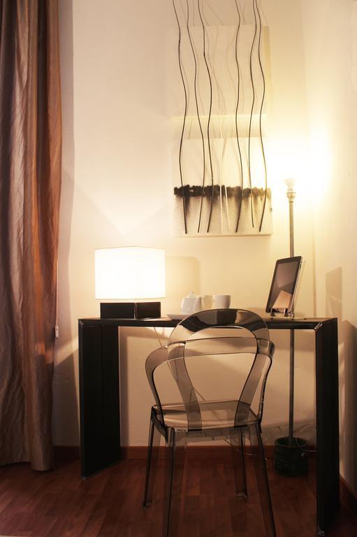 Lucca In Villa Lucrezia Room photo